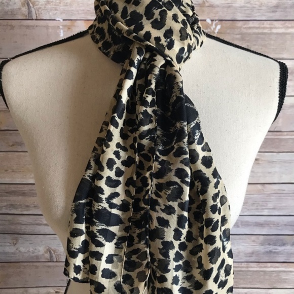 Accessories - Pretty Lightweight Scarf